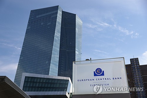 ECB 정책위원, 인플레 우려에 이르면 내달 금리 인상 시사_이민재