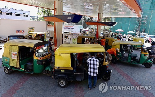 인도, 이번주 이란산 원유 수입 예정…7년 만에 처음_이효지