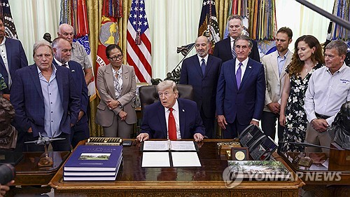 트럼프 "이란과 합의 주말 유럽에서 서명할 수도…부통령 참석"(종합)_최진우