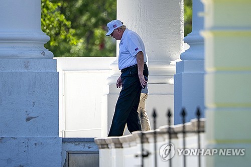 트럼프 "이란과 종전 합의, 14일에 서명 예정"(상보)_진정호