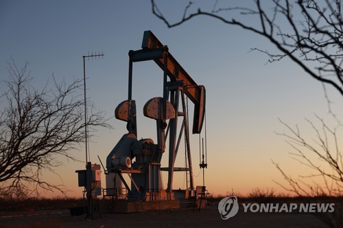 [뉴욕유가] 美 휘발유 재고 증가ㆍ무역 갈등 속 약세…WTI 0.2%↓_장예진