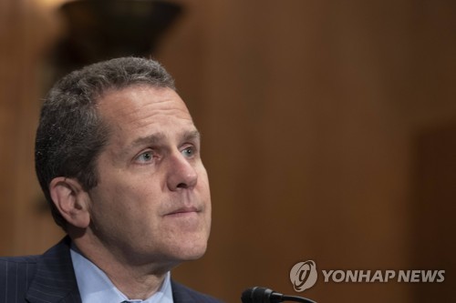 바 연준 이사 "인플레 여전히 3% 수준…통화정책 신중해야"_최진우