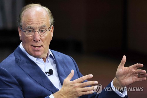 블랙록 CEO "日 증시 추가 상승 여력 있다"_홍예나
