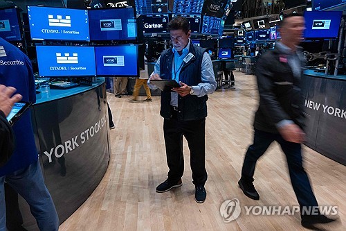 뉴욕증시, PCE인플레·중동 위험에 혼조…다우 1.12%↓ 마감_정선영