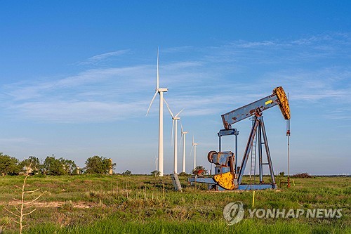 [뉴욕유가] 공급 과잉 우려에 4일만에 하락…WTI, 0.38%↓_김성진