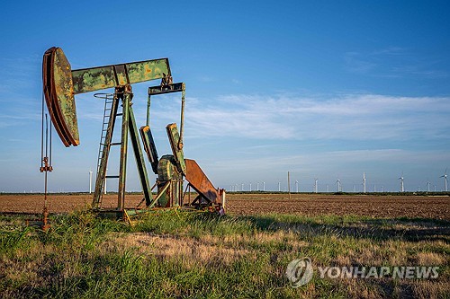 [뉴욕유가] 美 물가 안도 속 달러 약세에 반등…WTI, 0.12%↑_김성진