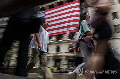 BofA, S&P500 목표치 6,300으로 상향…"추가 상승 여력은 제한적"_장예진
