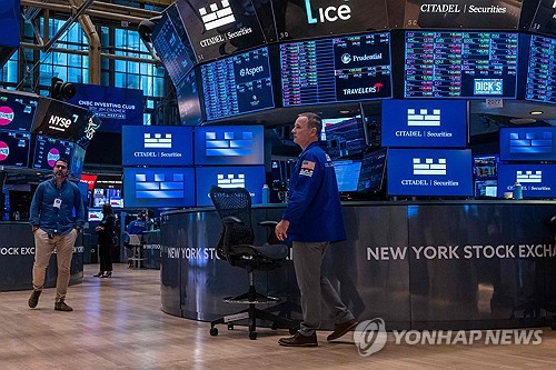 뉴욕증시, 기업 실적 호조에 S&P500 또 사상 최고치_장예진