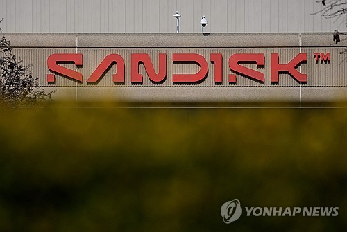 샌디스크, 나스닥 100 편입에 사상 최고치_이종혁