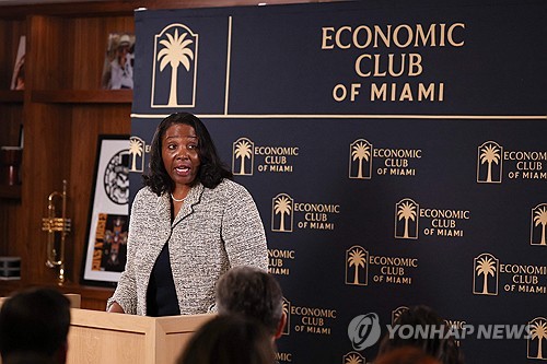 쿡 연준 이사 "사모대출 우려…은행 시스템과의 연계 주목"_이효지