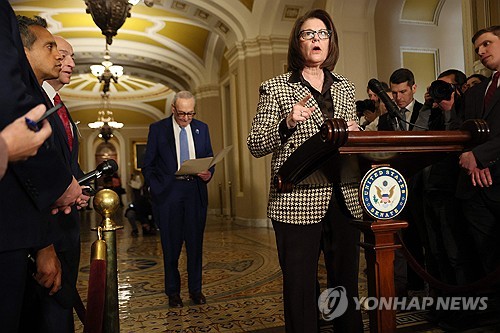 美 하원 소신투표에 트럼프 관세 이의제기 가능성 열려_이민재