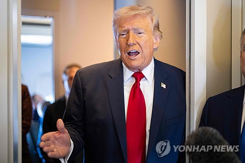 트럼프 "이란과 대화할 가능성 있어"(상보)_윤정원