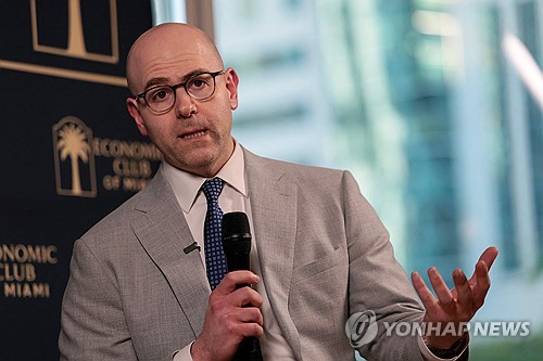 마이런 연준 이사 "에너지 충격, 장기 인플레 기대에 영향 없어"_이민재
