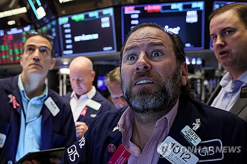 뉴욕증시, 고점 부담 속 혼조…S&P500지수 첫 5,000 돌파 마감_윤영숙