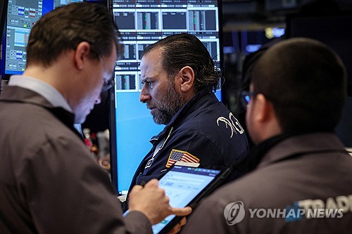 뉴욕증시, 실적 강세에 상승 마감…S&P500 장중 첫 5천 돌파_윤영숙