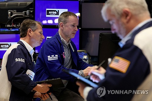 뉴욕증시, FOMC의사록·엔비디아 실적 앞두고 하락 출발_윤영숙