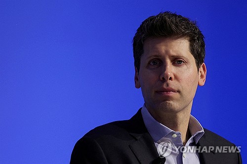 샘 올트먼, 오픈AI 이사회 복귀…"리더십 지지"_윤시윤