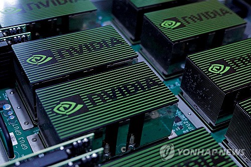 미 대선 리스크 휩싸인 반도체주…반등세 주춤_정윤교