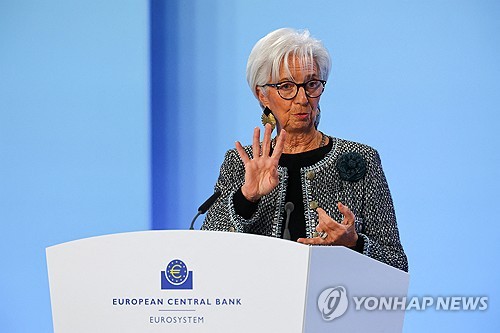 라가르드 "50bp 인하 논의 있었다…경제 리스크는 하방"(상보)_임하람