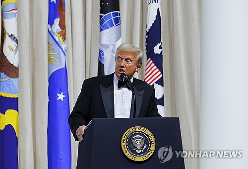 홍콩 증시, 美 대중 관세 부과 지연에 상승…"틱톡 금지법 유예 이후 주목"_윤시윤