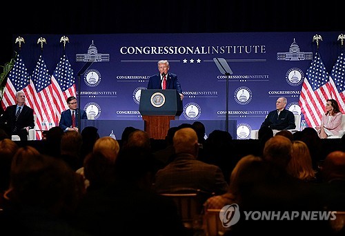 트럼프 "많은 사람이 틱톡에 입찰할 것…中 관여하지 않아야"(종합)_강수지