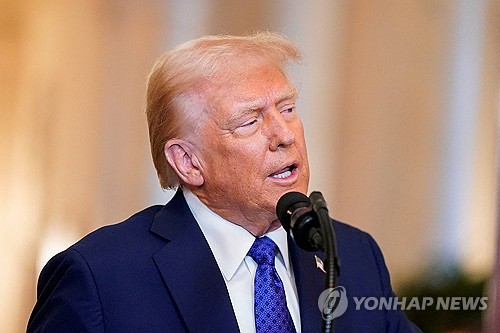트럼프 "캐나다와 멕시코에 25% 관세 부과" 재확인(종합)_최진우