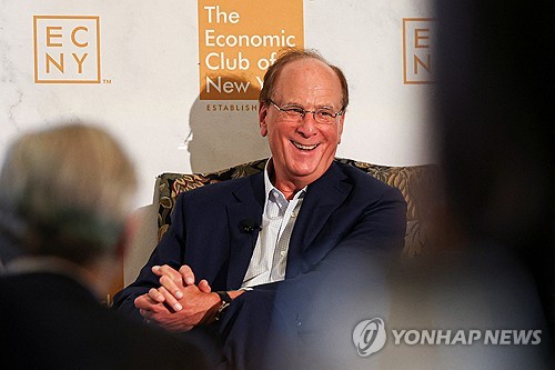 블랙록 CEO "지금은 경기침체거나 매우 가까워져"_최진우