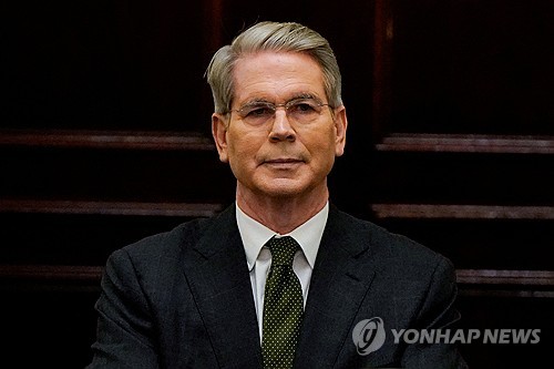 美재무 "무역긴장 완화는 중국에 달려 있어"(상보)_최진우
