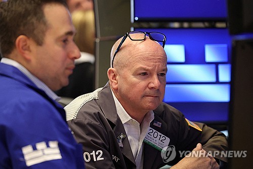 뉴욕증시, 이란 폭격 고심하는 트럼프…동반 약세 마감_진정호