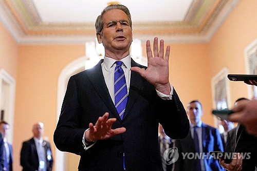 베선트 "파월, 금리 인하 가을보다 빨리 가능…9월 전은 확실"(상보)_권용욱