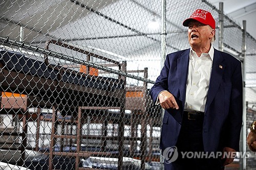 트럼프, 日관세 "30% 또는 35%" 위협…상호관세 유예 연장 일축(상보)_최진우