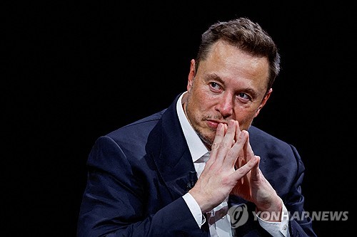 테슬라, 머스크에 300억달러 스톡옵션 부여…시외서 주가 2%대↑_최진우