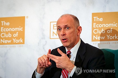 시카고 연은 총재 "인플레 데이터 혼조…서비스 부문에 불안"_최진우