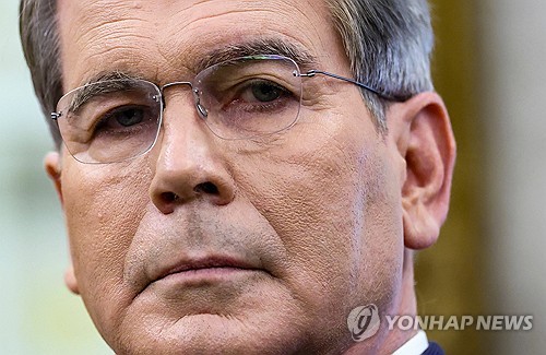 美재무 "연준 의장 후보 11명…9월 1일께 면접 후 추릴 것"_최진우