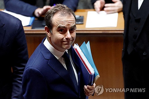 "블랙록·스테이트스트리트, 규정 바꿔 佛 국채 '강제매도' 피해"_김성진