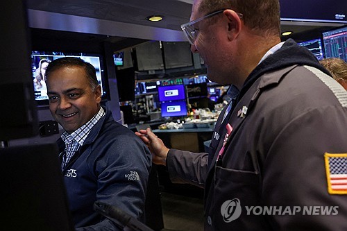 뉴욕증시, 美·中 정상회담 낙관론 확산…사상 최고치 경신 마감_진정호