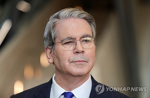 美재무 "12월에 금리인하 안 할 수 있다는 연준, 무슨 생각인지" 비판_최진우