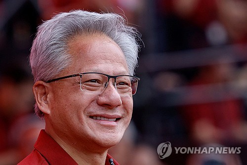 젠슨 황 "블랙웰 매우 강력한 수요…사업, 시간이 지날수록 강해져"_최진우