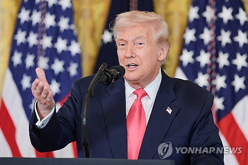 인텔 등 채권 천억원대 또 사들인 트럼프…이해충돌 논란 여전_이민재