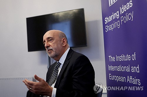 ECB 정책위원 "통화정책 좋은 위치…서비스 인플레 약간 걱정"_최진우