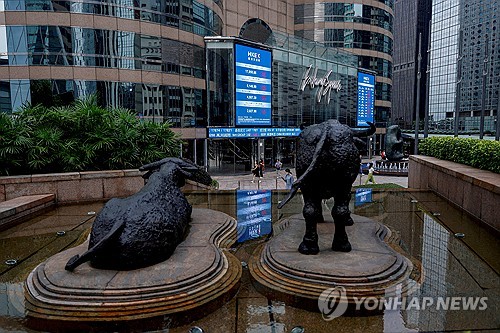 [亞증시-종합] AI·美 관세 호재로 소화…港 하락_이효지