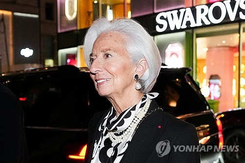 라가르드 "트럼프 관세 대부분 美 수입업자·소비자가 부담"_최진우