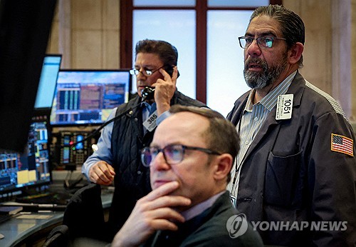 뉴욕증시, 엔비디아 호실적에도 하락 출발_윤정원