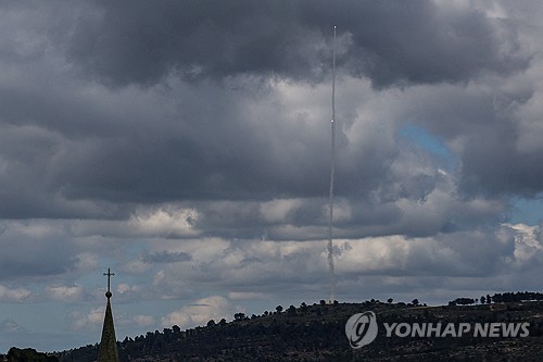 이란, 이스라엘 상대 미사일 공격 움직임 시작_이민재