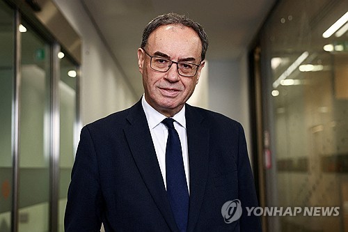 BOE 총재, 英 국채 금리 폭등에 "금리 전망, 앞서나가지 말라" 진화_최진우