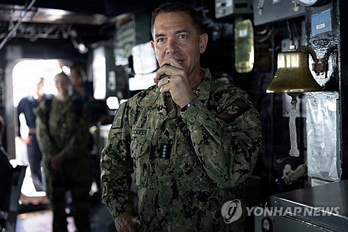 미국 중부사령부의 브래들리 쿠퍼 사령관