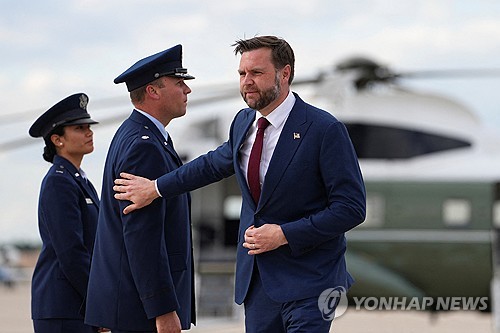 밴스 "美·이란 종전 합의 둘러싼 허위 정보 다량 유포…기이하다"_진정호