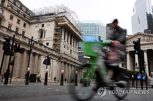 BOE '매파' 그린 위원 "몇주 또는 몇 달 내 긴축 필요하다고 믿어"_최진우