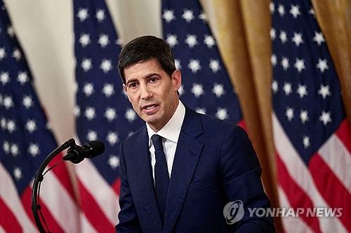[ICYMI] 점도표 운명은…일부 전직들 "워시, 이번에 금리 전망치 안낼것"_김성진