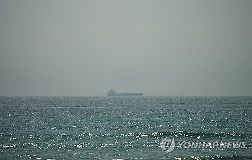 "오만, 유럽에 '호르무즈 비용 부과' 가능성 전해"_최진우